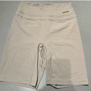 Gymshark x Whitney Simmons set medium